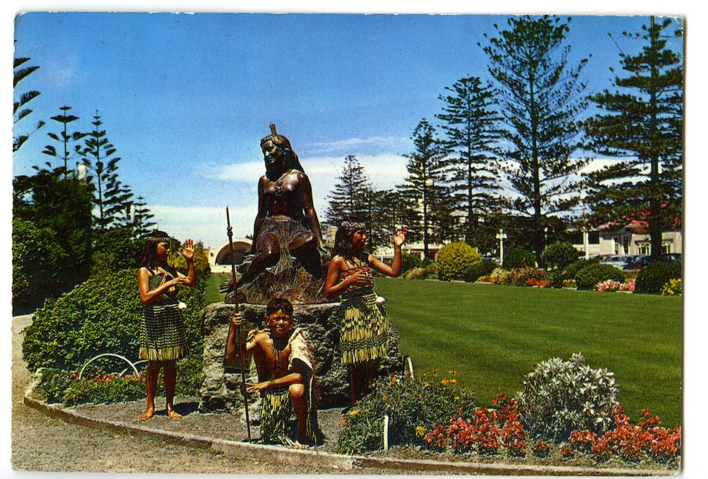 Fig. 12: Pania of the Reef, Napier, Gladys M. Goodall, Felicity Card Co. Ltd. / Whitcoulls Ltd.