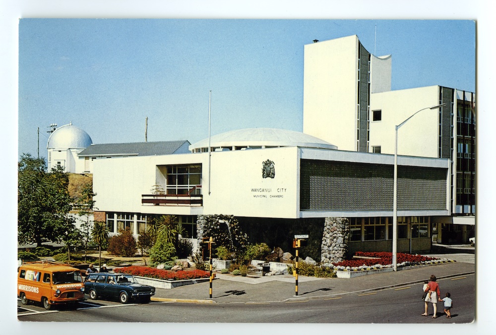 Fig. 3: Municipal Chambers building and Ward Observatory, Wanganui, Fotocentre / Colourview Ltd., Oamaru